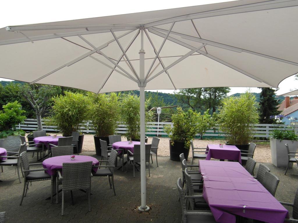 Hotel Castello Bianco Wadern Exterior foto